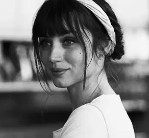 جممااال#anadearmas 