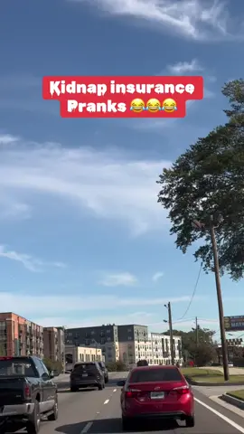 Funny pranks 😂😂😂 #foryou #foryourpage #viral #funnyvideos #pranks #entertainment #followerstiktok #😂😂😂 #laughsandpranks #TikTokLaughs #prankcallfun 