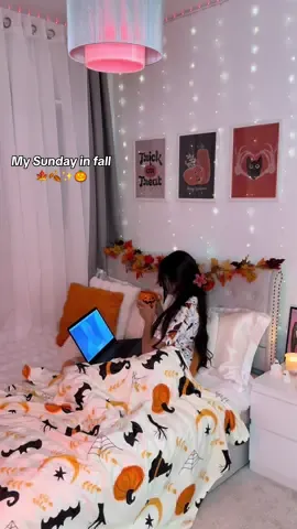 Spend a Sunday with me in the fall 🍁🍂✨🎃 #sundayroutine #fall #fallseason #halloween #cleaning #cleanroom 