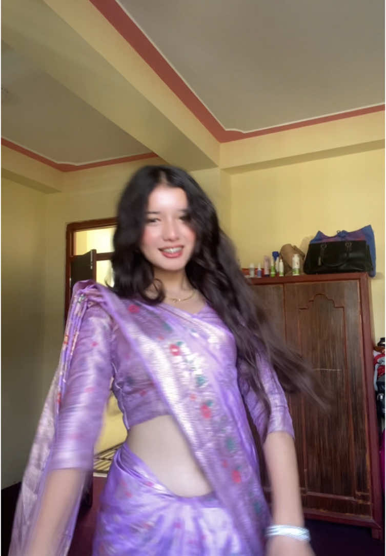 Cuz i like this saree 😌🤍#transition #traditonal #fypage 