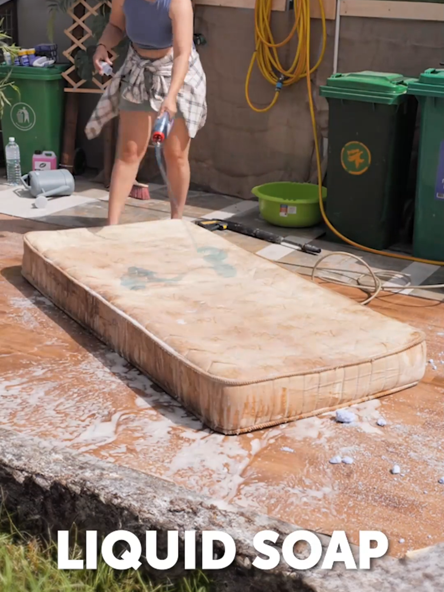 A surprising process of cleaning a dirty old mattress🛏️ #deepclean #satisfying #CleanTok #asmr