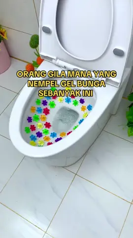 Orang gila mana yang nempel gel bunya sebanyak ini 😳. Kamar mandi jadi semerbak.