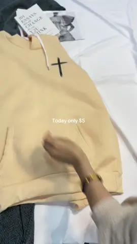 #womenclothing #OOTD #tiktokmademebuyit #fyp #foryou #fashion #fullfashion #falldealsforyou #fashionoutfit #sweater #blackfriday #tiktokblackfriday 