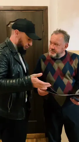 Відомий актор Богдан Бенюк підтримав фотопроєкт Костянтина Ревуцького «Ціна Свободи». Разом до Перемоги🇺🇦🇺🇦🇺🇦 #бенюк #зсу #україна #перемога #цінасвободи 