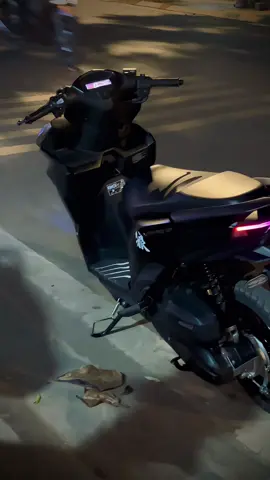 chắc thiếu mỗi bạn đồng hành😀#vario 