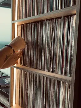 🎶🎶¿Quién le habría robado su corazón? ¿Quién le habría mimado? ¿Dónde habría pasado la noche? ¿Quién le habría besado? ¿Quién le habrá preparado hoy el café? ¿Quién le habrá despertado? ¿Quién habrá acariciando su espalda? ¿Quién le habrá amado?🎶🎶 #SeTrataDeSalsa #PedazosDeMelodia #QueLaSalsaNoPare #Salsa #salsaromantica #salsaromantica8 #salsaromanticaparadedicar #SalsaParaEstados #SalsaCali #SalsaBogota #salsabaul #SalsaVenezuela #SalsaMedellin #SalsaColombia #salserosdelmundo #salserosromanticos #fyp #fypシ゚ #fypageシ #fypviralシ #paratisalsero #Parati