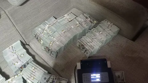 Wow Best Packing Money💵 14.6 Million Dollars Cash #millionaire #dollar #cash #unitedkingdom #combodia #iraq #turkey #russia 