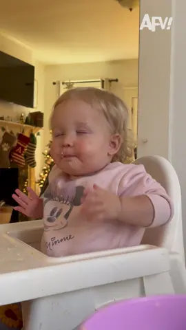 Breakfast, the grooviest meal of the day 💃😂 #afv #funnybabies #funnyvideos