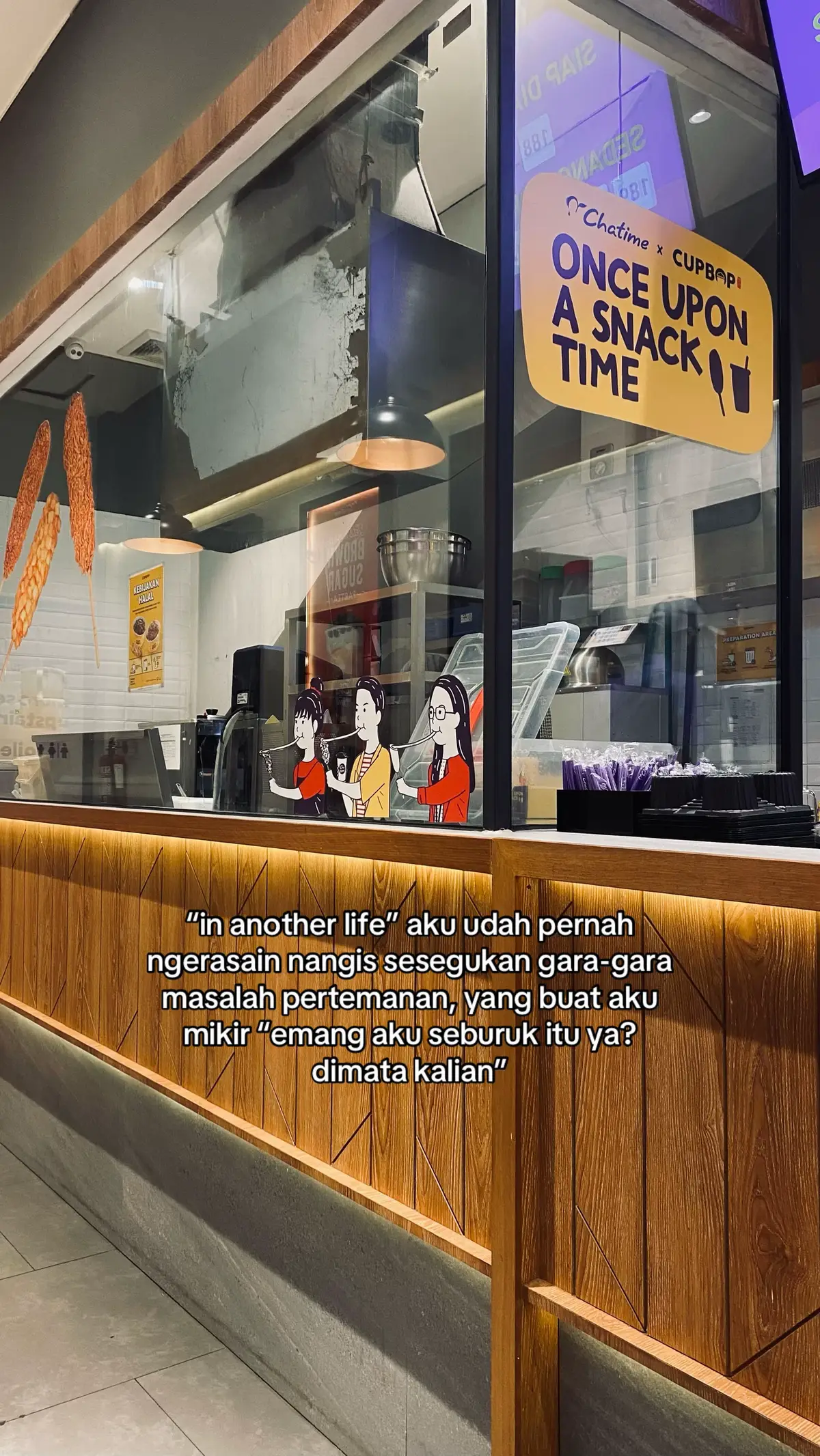kuncinya sabar & ikhlas si’ mungkin emang udah waktunya pertemanan nya sampe sini aja, harus tetep husnudzon sama semuanya, kita pasti bisa berdamai kok sama situasi ini, kita ga sendiri di situasi ini, banyak di luar sana yg ternyata ngerasain apa yg kita rasain. cuma emang harus sabar nunggu waktu biar bisa ikhlas nya aja, hehe #bestfriend #friendship 