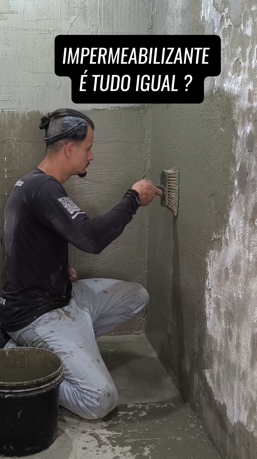Impermeabilizante é tudo igual ?  Não existe diferença ? É só aplicar 1 D'mão ?  Nos próximos dias vou postar uma sequência de vídeos para passar dicas, para ajudar  você que nunca impermeabilizou, e tem dúvidas a respeito 🤝🏼 #impermeabilização #azulejista #construçãocivil 