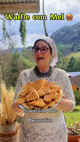 Waffle com mel que sua avó fazia👵🏼Me segue aqui❤️ #cozinhando #receitas #culinaria #waffle