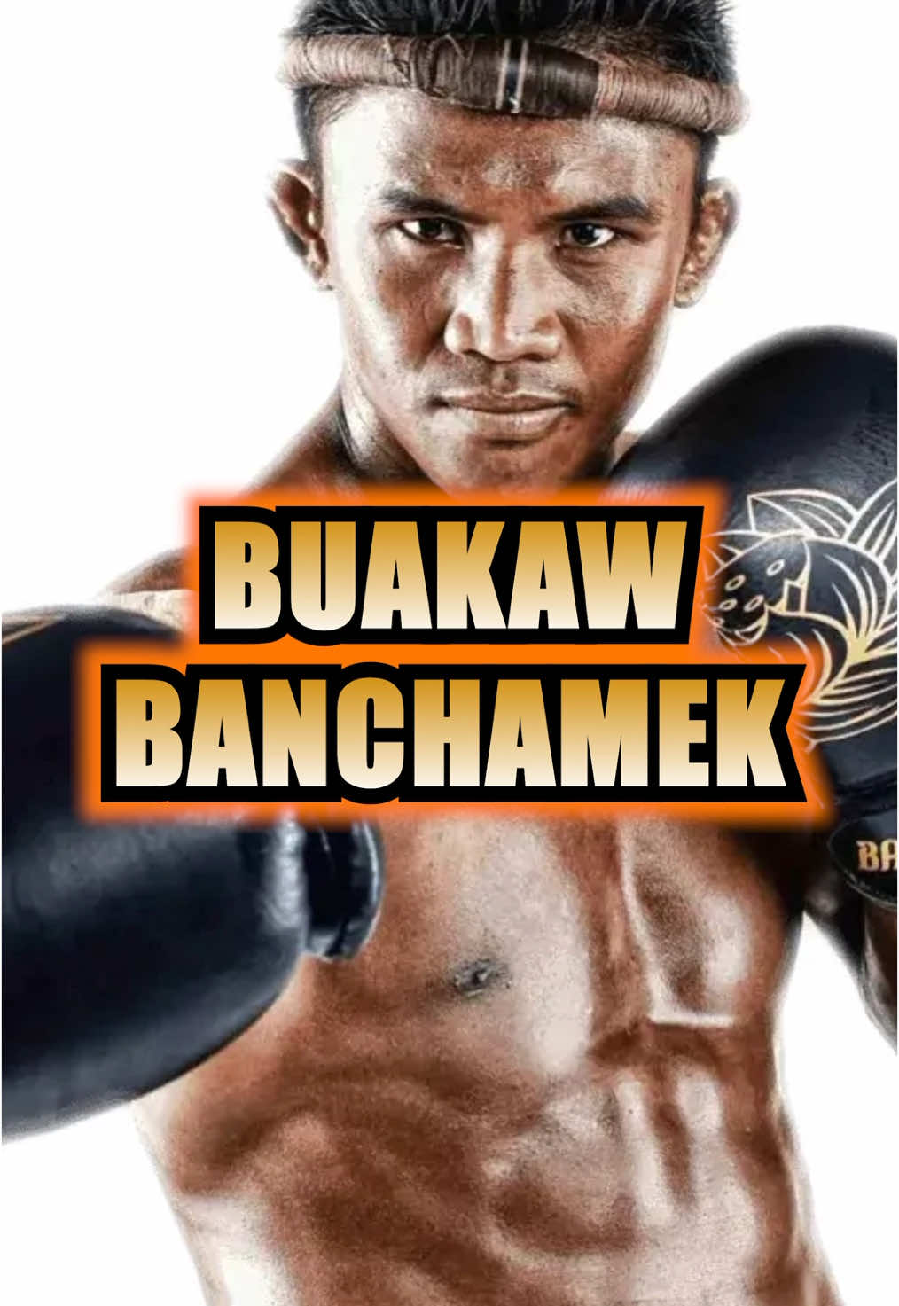 Buakaw Banchamek : la légende vivante du Muay Thai ! Né pour survivre, forgé dans la jungle thaïlandaise, il a imposé la puissance de son art à travers le monde. De combats titanesques au K-1 jusqu’à ses rituels sacrés, découvrez l’aura inébranlable de ce guerrier !  #artsmartiaux #Buakaw #buakawbanchamek #boxethai #muaythai #K1 