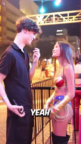 I Rizz’d UP Wonder-woman 😍 #rizz #viral #halloween 