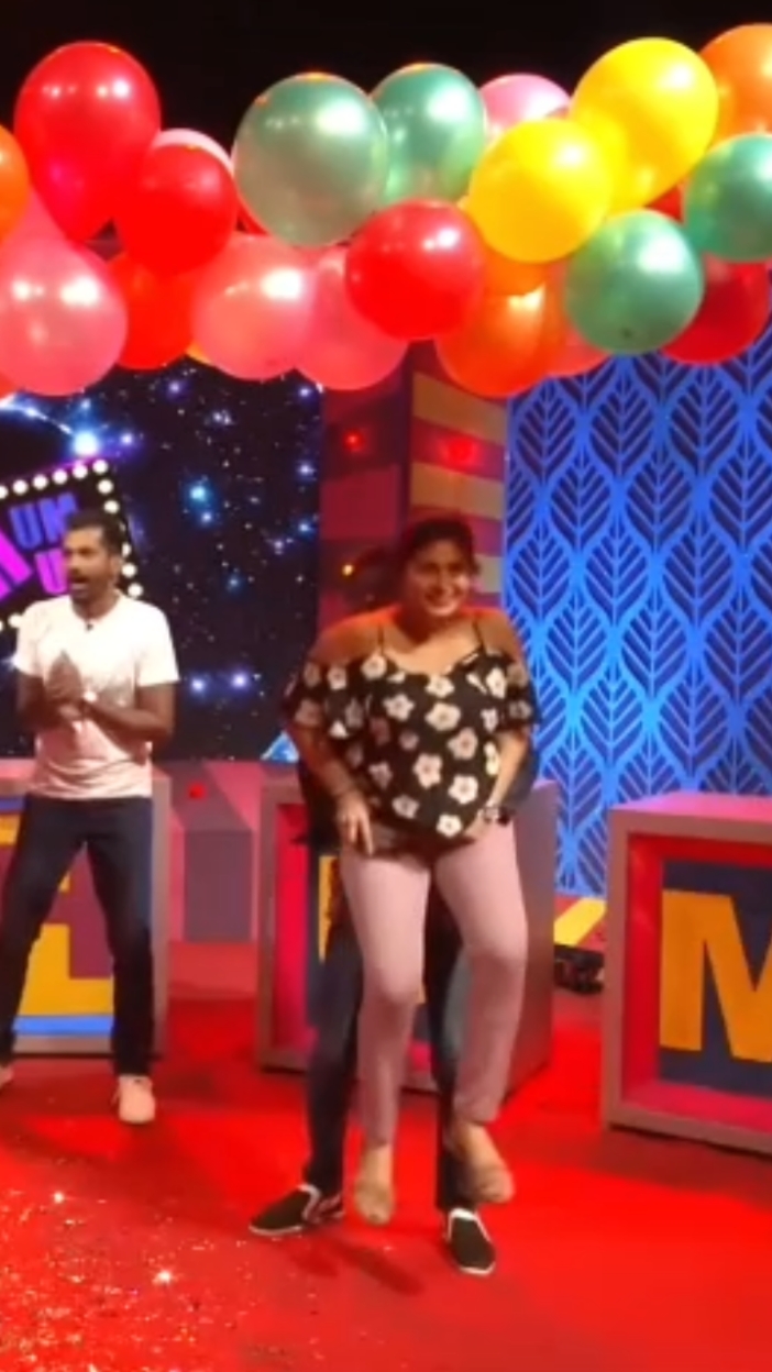 Roshana Ondachchi 💗💗💗 #fypシ #srilankantiktok🇱🇰 #tiktok #onemillionaudition #srilankanartist #niliyo #srilankanactress #foryou #trending #fyp #srilanka #viral#foryoupage#sinhala #roshanaondachchi 
