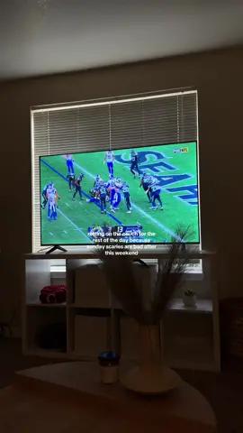 anyone else feel like crap? #sunday #sundayscaries #rottinginbed #sundayreset #sundayfootball #fyp #relatable #trending #halloweekend #sundaymorning #sundayvibes💓  #creatorsearchinsights 