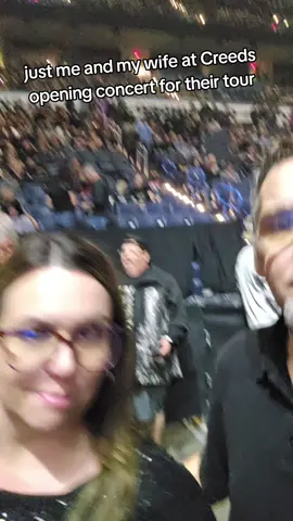 Mammoth WVH was also there but i missed them..I'm sure they were good too😊🤘🏻🤘🏻 @Creed @3 Doors Down  I'm going to predict this tour will be sooo successful..I'm proud of you💗 #opening #night #areyouready 