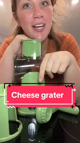 My new favorite kitchen gadget! #susteas #tiktokshopfinds #tiktokshopblackfriday #tiktokshopcybermonday #kitchengadgets #kitchenware #cheesegrater #rotarygrater 