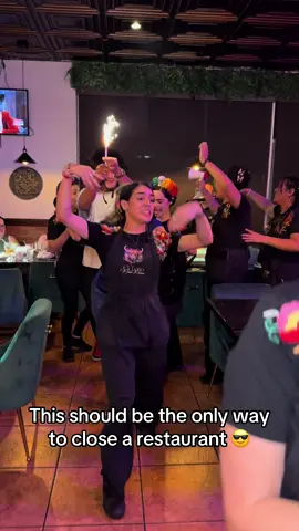 We close in style 😎💃🕺 @Karol G  Come dance with us 💃🕺:📍3015 SW Pine Island Rd #117, Cape Coral, FL 33991 USA • • • #viral #trending #fyp #fypシ゚viral #dance #restaurant #restaurantlife #serverlife #fun #vibe #capecoral #florida 