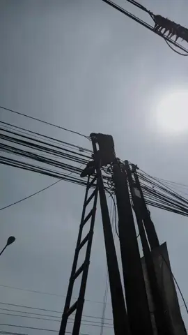 #CapCut #storytime #fiberoptics #fiber #teknisi #kuliwifi #teknisiwifi #wifigratis #wifi #calon_sukses 