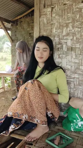 neng Fitri perawan desa banyak bulunya🤣#gadisturki #perawandesa #fypviral 