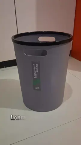 Household Plastic Trash Can Bin with free garbage bag for only 111 pesos.. Check out na!!! 💯 #trashcan #trashbin #largecapacity #freegarbagebags #affodable #homeessentials  #sulitfinds #checkoutnow #buynow #affiliatetiktok #affiliatemarketing #tiktokaffiliate 