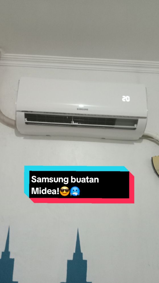 Samsung buatan midea yang dinginnya lembut🥶 Halo guys selamat siang hari ini mimin berada di rumah mimin dan di rumah mimin ada ac yang diginnya lembut menggigil😲, yups ini adalah Samsung AR05TGHQASINSE 1/2pk ac ini dibuat atau diproduksi oleh midea ya guys, dari ciri khas midea, juga anginnya seperti midea ya guys oke kita lanjut ke kondisinya. ini mimin gak tau kenapa kalo pagi,  siang dan sore dinginnya lembut menggigil😬 tapi klo malem dinginnya nusuk banget lho🥶 cukup sekian review ac ini, bye👋 #fyp #fyppppppppppppppppppppppp #fypdong #fypシ #ac #aircond #airconditioner #samsung #acsamsung #midea #acrumah 