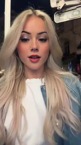 Another video. after a birthday night. not mine but one of my friend. a little video for you 😁 #birthday #night #blonde #wig #transgender #mtf #frenchgirl #alone #goodnight #nuit #france #anniversaire #anniversary #seule #bonnenuit 