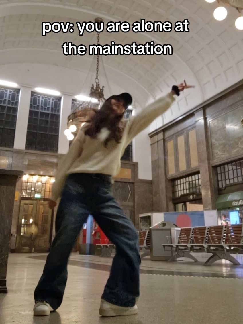 this dance is all over my fyp, had to give it a try🤯 #dance #dancetok #dancechallenge #trendingdance #carolina #carolinadance #decarolina #tiktokdance #viraldance #dancing #fyp #fy  @Cristian Vidal🦕 