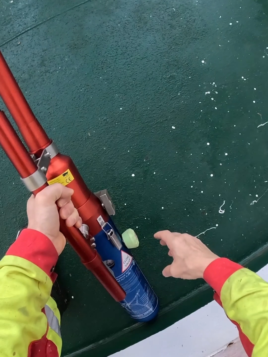 #ship #sea #tiktoksea #lifeatsea #offshore #boat #rescue 