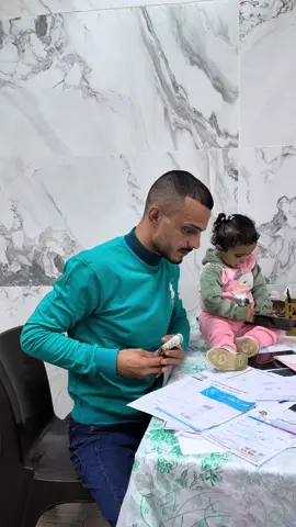 اول مليون من عندي منو يكمل الباقي حاله انسانيه مستعجله الي يدور اجر يم الله سبحان وتعال خلي يساهم هذا رقم والد الطفله 07503146718#مسكوف_ابو_جنة 