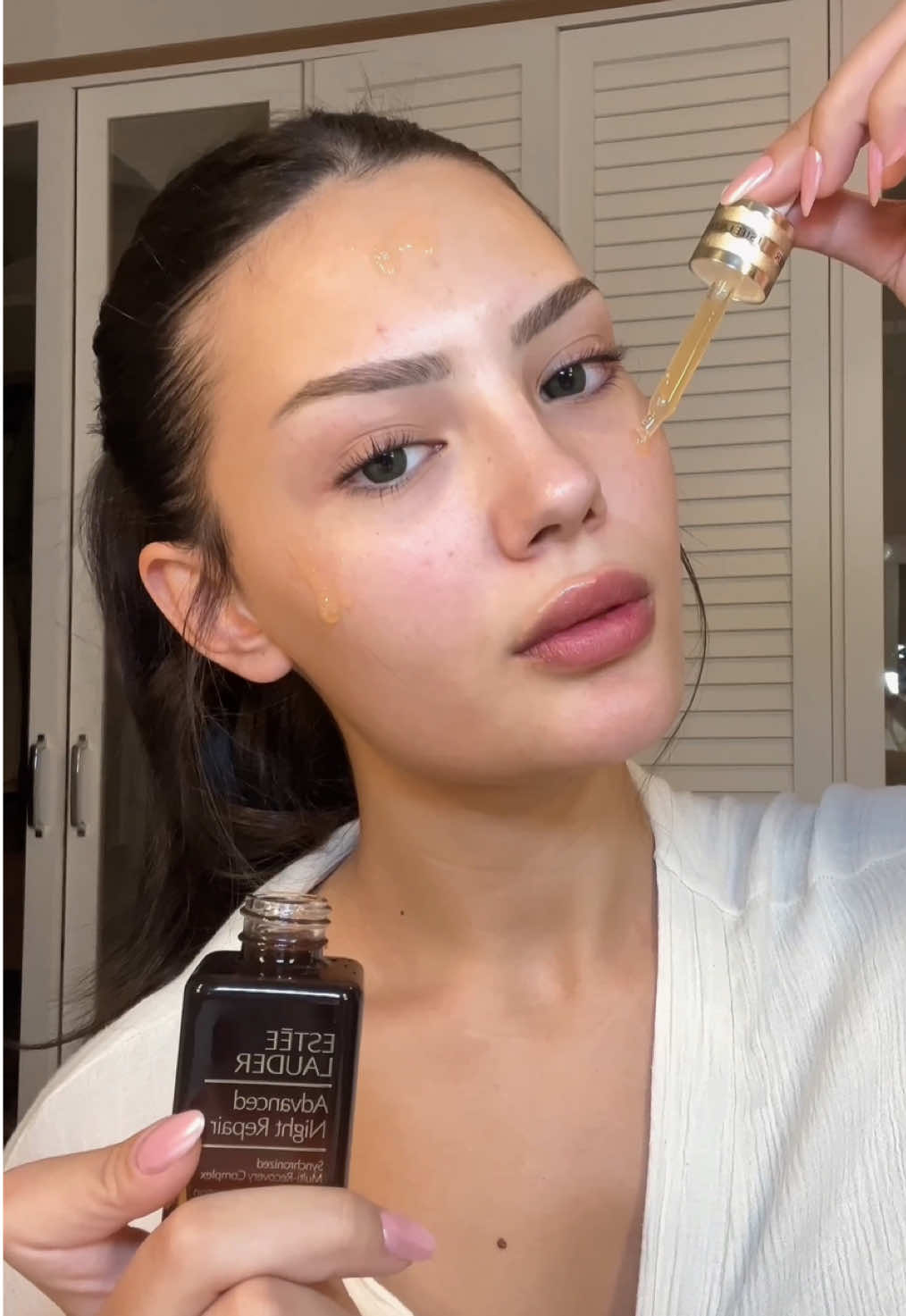 Estee Lauder’ın en sevdiğim cilt bakım ürünleriyle karşınızdayım 💙 @Estée Lauder   Üstelik Trendyol’da %30 Single Day indirimleri de varken hemen kampanyalara göz atın derim #esteelauder #işbirliği