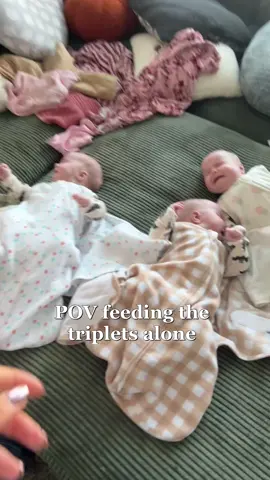Should be an olympic sport honestly  #utah #utahmom #tripletsoftiktok #trending #family #MomsofTikTok #viral #triplets #twins #dadhacks #momhacks 