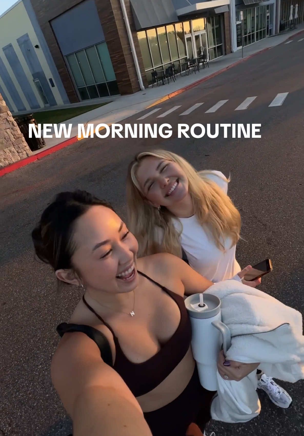 Loving this new morning routine! It supports my fertility journey & I enjoy it so much! ☀️ #morningroutine #ttcjourney #ttccommunity #fertilityjourney #recurrentmiscarriage #lowimpactworkout #pilates #sisters @G 