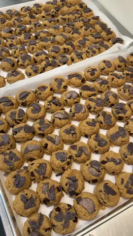 Replying to @KoticCouture I’m honestly so so so grateful you guys have followed along and supported me so thoroughly. It changed my life♥️ #bakeryowner #cookies 