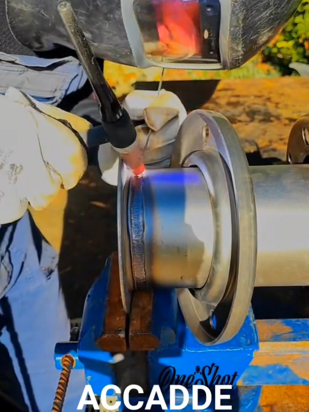 #weld #welding #weldingtiktok #welder #tig #pipe #pipeline #inoxtag #work #passion #italia #fyp #foryou #foryoupage #oneshotmuso #accadeoggi 