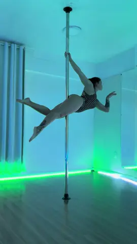 #PoleDance #SensualMovement #PoleArt #FYP #Flexibilidade #foryou #PoleDanceBrasil #ForYou #ExpressãoCorporal #ViralDance #Fitness #DançaSensual #PoleFitness #ArteEmMovimento #Trending 