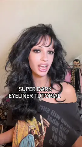The key to my signature look 💋 #eyelinertutorial #makeuptutorial #eyemakeup #smokeyeye 