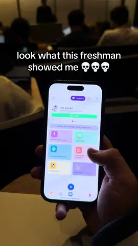 These freshman are so advanced 😭 #studyhacks #study #studytok #schooltok #schoolhacks #school #college #collegehacks 