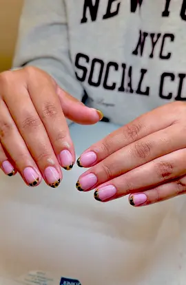 #nails #nailart #nailsbordeaux #beauty #beaute #bordeauxmaville #bordeaux #bordeauxbeautyboutique #bordeauxnails #nailartist #gelx #