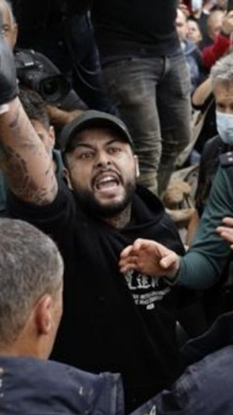 A5e51n0s en la Tormenta   #música  #rap  #protesta  #apoyo  #valencia 