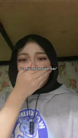 ex dia tak cukup lawa macam aku HAHAH ( perasan gile sia hm ) 