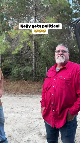 If you didn't know, you do now 🤣 #kelly #cuttingedgelogging #bluecollar 