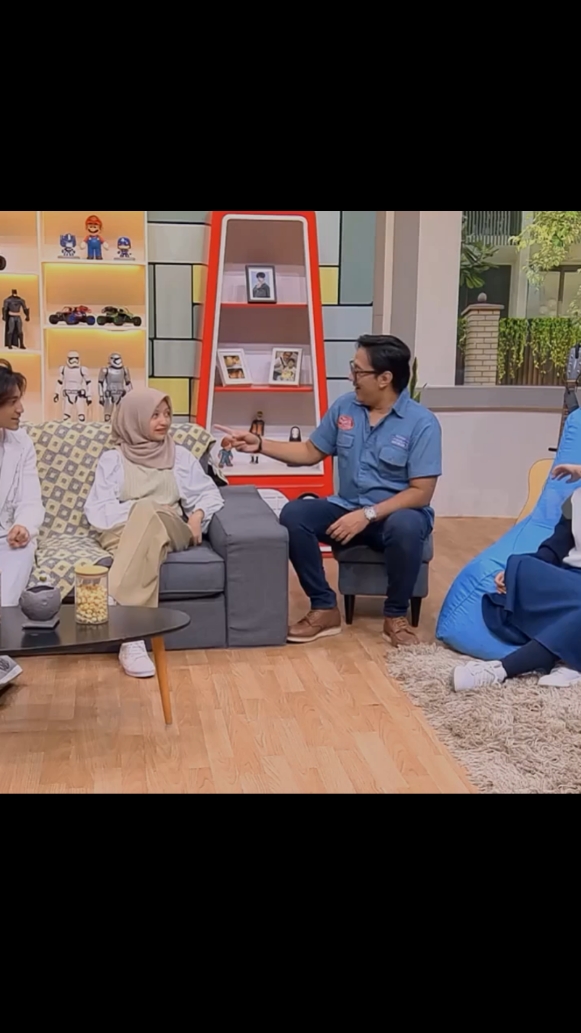 bisa nggak da podcast 10 kali sehari 🤣😹 #halda #haldarianta #chillda #haldarianta04 #komedilucu #haldalucuterus #arafah #arafahrianti #andretaulany #kenzy 