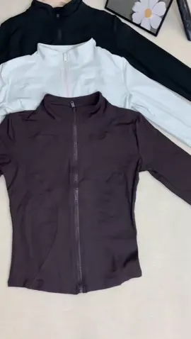 #olahragatiktok #celanawanita #jaket #promoGuncang88 #halamadrid❤ #jaketolahraga #yoga 