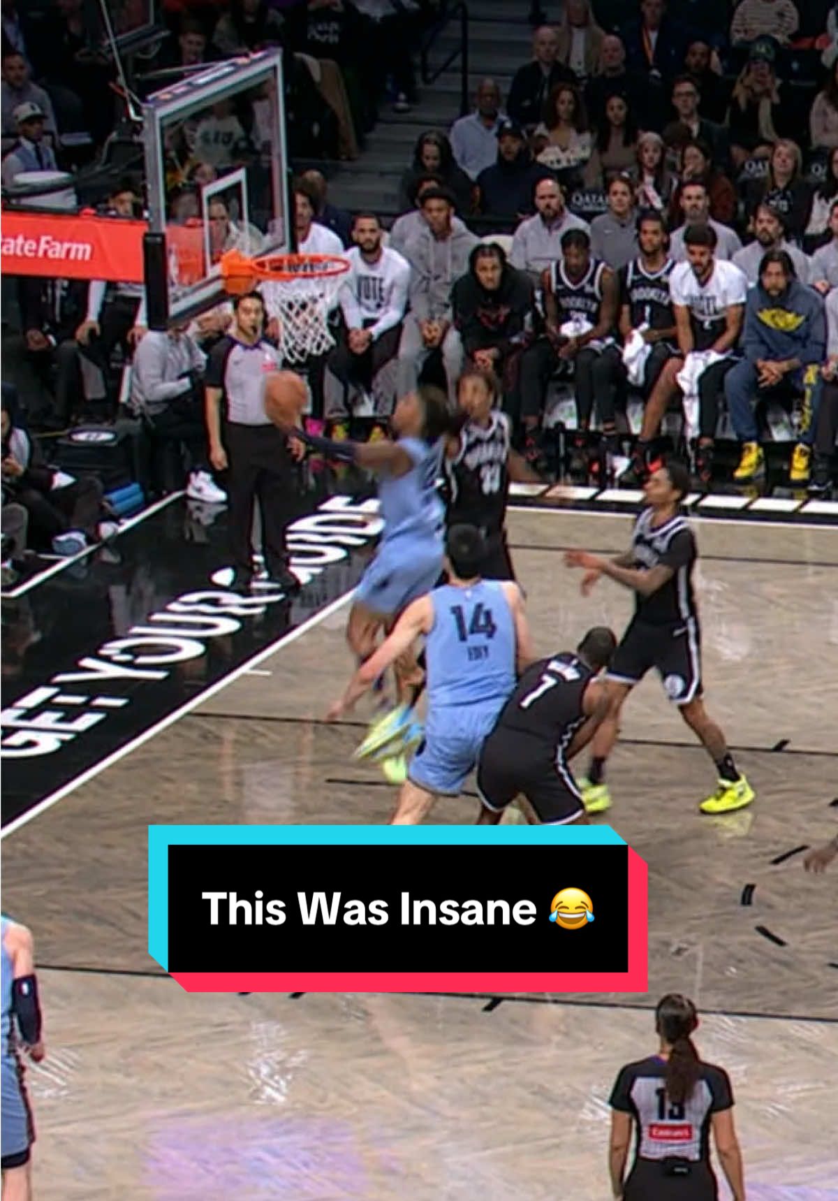 Ja’s 360° was insane 🌪️ #NBA #Basketball #NBAHighlights #JaMorant #MemphisGrizzlies 