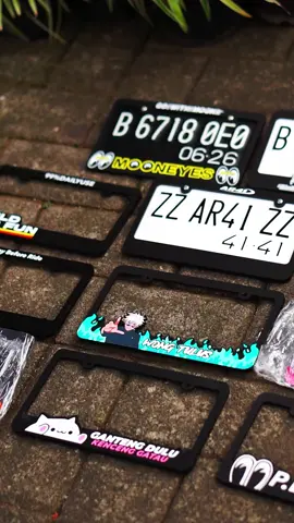 ar41motoshop keluarin produk baru nih frame + plat custom jdm buat motor kalian, yg minat langsung aja komen dikolom komentar😎🤙🏻 #ar41motoshop #frameplate #aerox155 