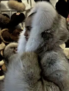 Long fur coats are such a serve #fypage #fyp #aesthetic #targetaudience #fashiontiktok #aestheticvideos #ootdinspo #furcoat #furcoatseason #longfurcoat #fyppppppppppppppppppppppp #oldmoneyaesthetic #mobwife #mobwifeaesthetic 