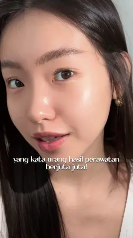 katanya sih mahal dapetin kulit kayak gini padahal cuna 30 ribuan 🥺✌🏻✨ #moisturizerviral 