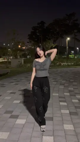 Whiplash♠️#whiplash #aespa #kpop #kpopfyp #에스파 #위플래쉬 #추천 #챌린지 #추천떠라 #tiktok #trending #viral #challenge 