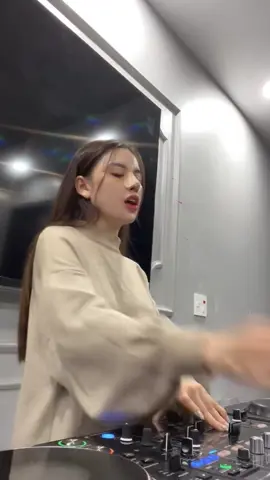tâm trạng thịnh hành #1                                                                                                                                                                                                                                                                                                                                                                                                                                                                                                                                                                                                                                                                                                                                                                                                                                                                                                                                                                                                                                                                                                                                                                                                                                                                                                                                                                                                                                                                                                                                                                                                                                                                                                                                                                                                                                                                                                                                                                                                                                                                                                                                                                                                                                                                                                                                                                                                                                    #nhacdjremixvn #foryou #dance #nhacnenremix #thinhhanh #fyp  #musicremix #djremix #universe 